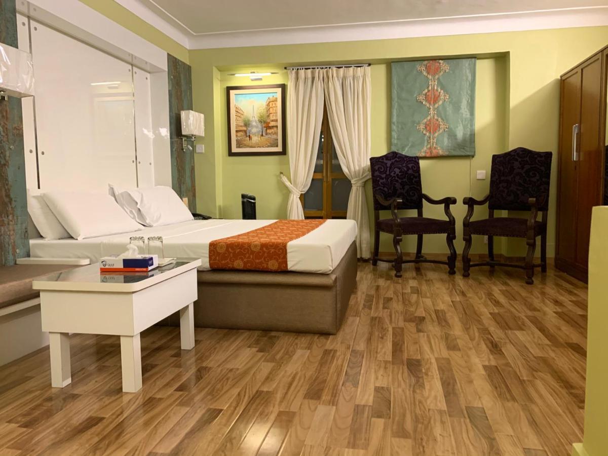 Star Guest House Карачи Екстериор снимка